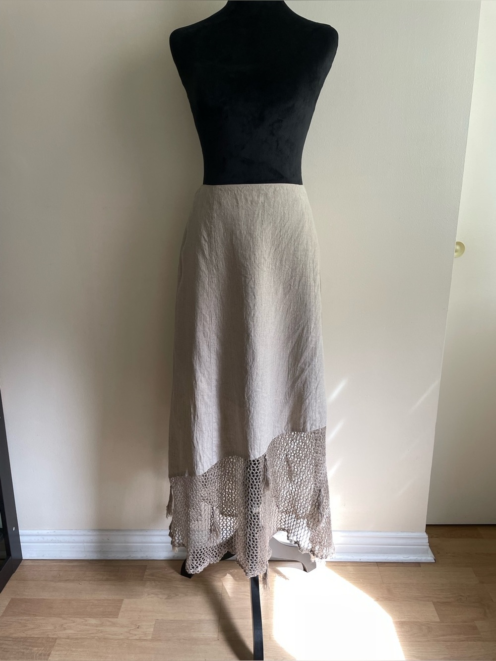 STAPF Austria 100% Linen Boho Midi Skirt Asymmetrical Crochet Hem Size 42 US 10 - Picture 2 of 10